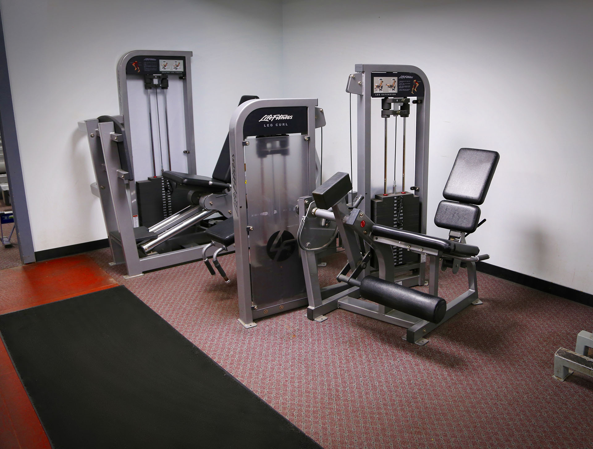 Leg Training Equipment